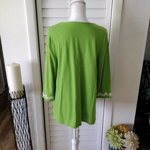 𝅺ALIA 3/4 sleeve top with ric rac stitching accent.‎ Sz. PL - Picture 2 of 8